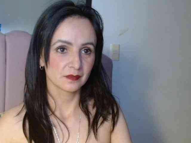 ValeriaGomezz webcam