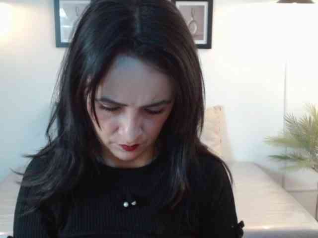 ValeriaGomezz webcam