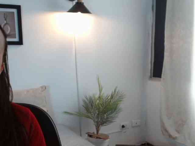 ValeriaGomezz webcam