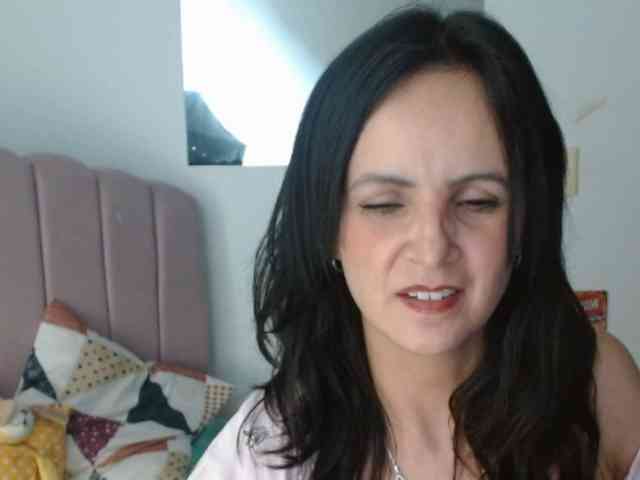 ValeriaGomezz webcam