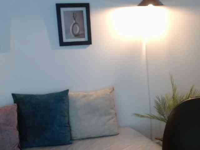 ValeriaGomezz webcam