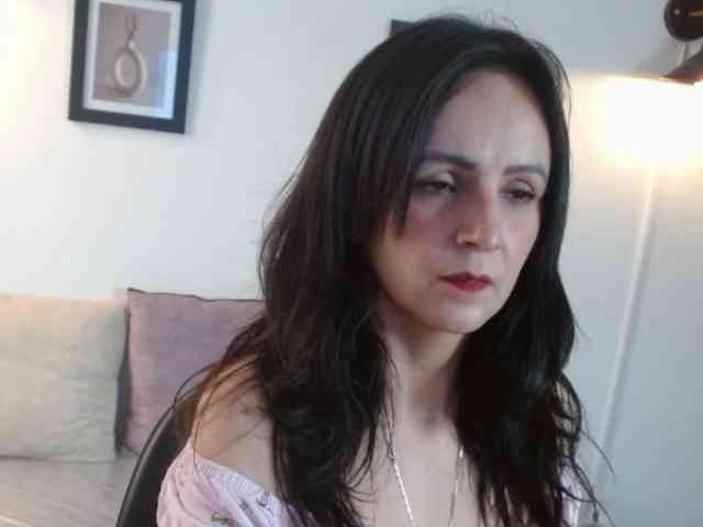 ValeriaGomezz webcam