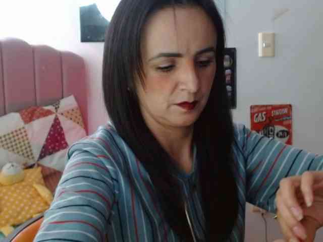 ValeriaGomezz webcam