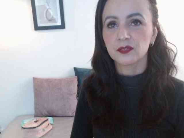 ValeriaGomezz webcam