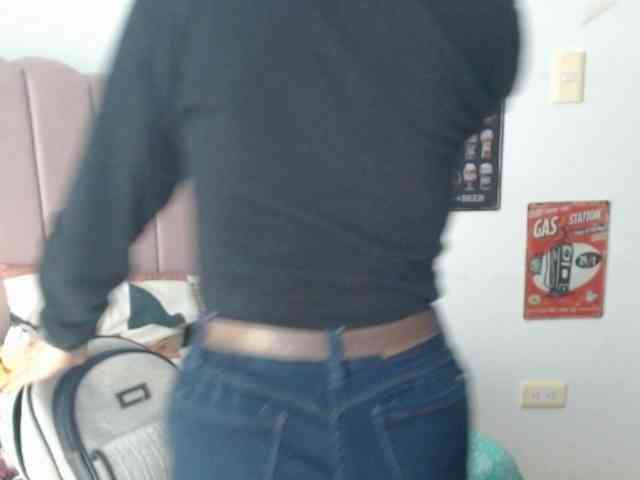 ValeriaGomezz webcam