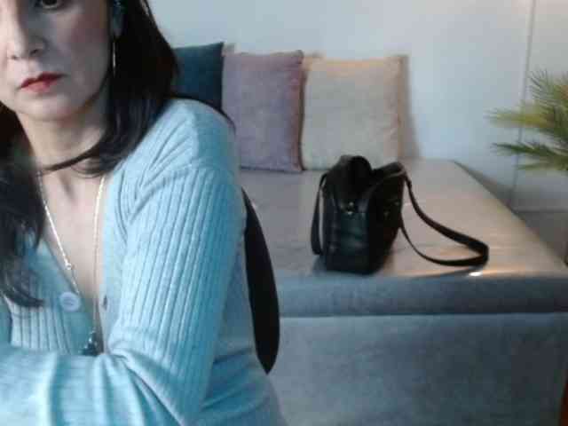 ValeriaGomezz webcam