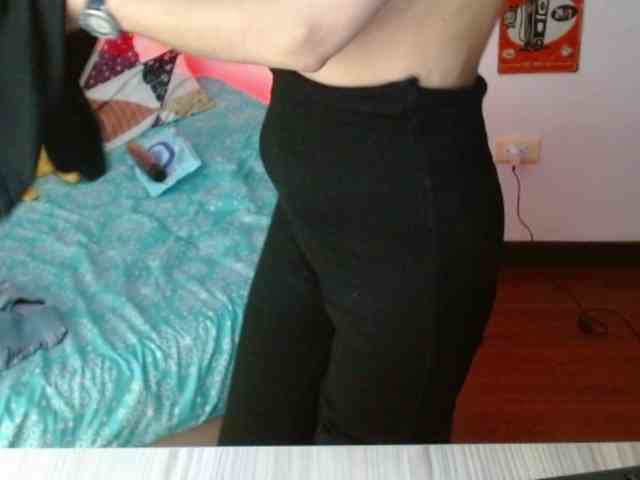 ValeriaGomezz webcam