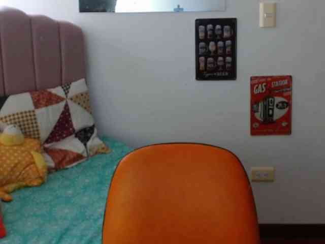 ValeriaGomezz webcam