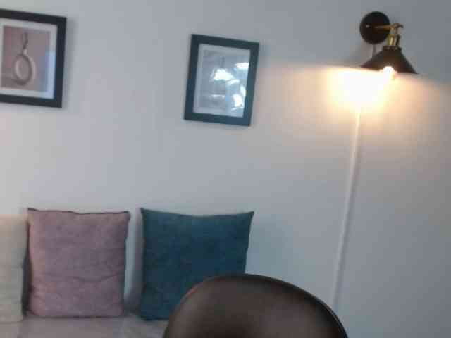 ValeriaGomezz webcam