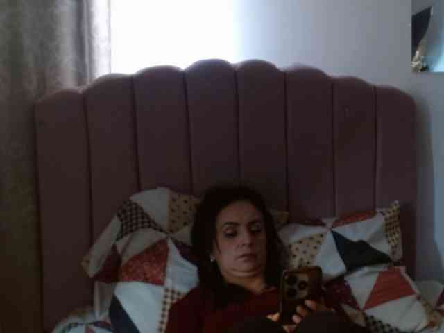 ValeriaGomezz webcam