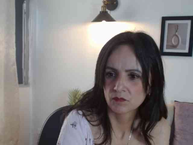 ValeriaGomezz webcam