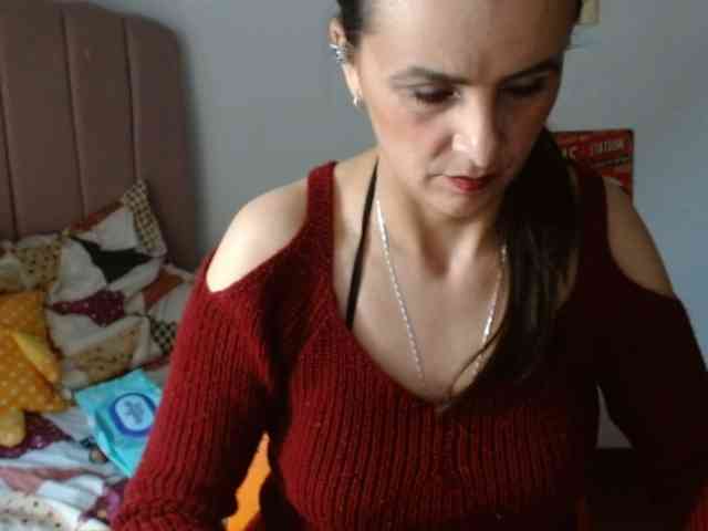 ValeriaGomezz webcam