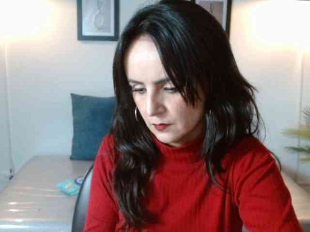 ValeriaGomezz webcam