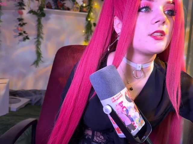 Nightmare-Moon live cam on BongaCams