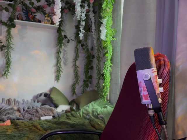 Nightmare-Moon live cam on BongaCams