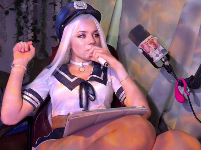 Nightmare-Moon live cam on BongaCams