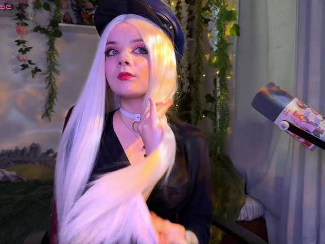 Nightmare-Moon live cam on BongaCams