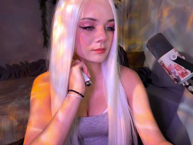 Nightmare-Moon live cam on BongaCams
