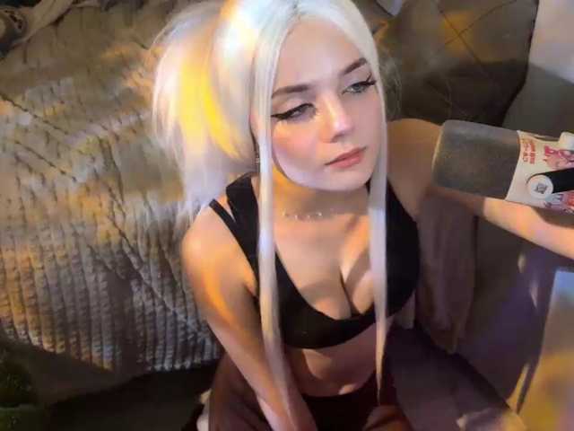 Nightmare-Moon live cam on BongaCams