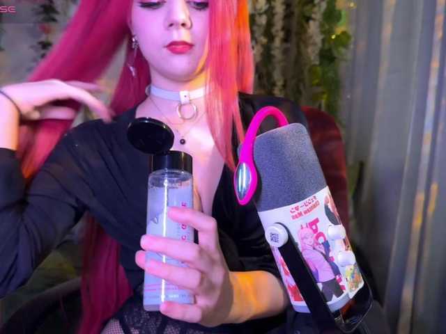 Nightmare-Moon live cam on BongaCams