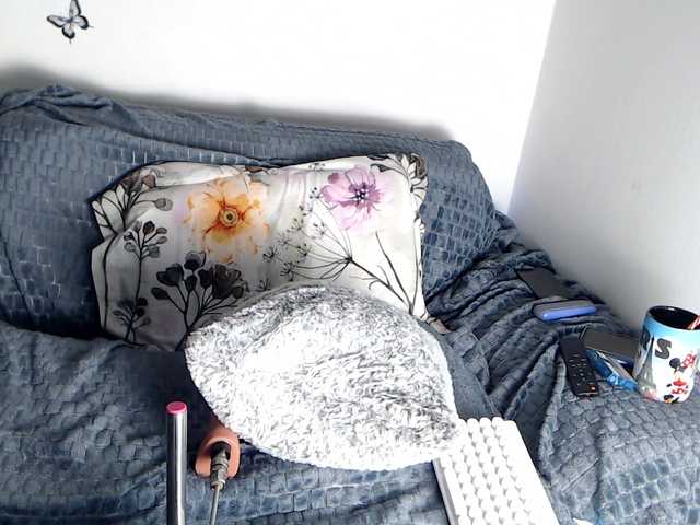 le modèle RebeFucksonn est en webcam porno dans un show sur le site bongacams, il possède les tags suivants: White/Caucasian,Blonde,Shaved