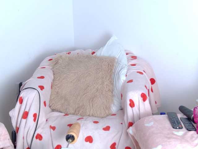 RebeFucksonn, live now on BongaCams