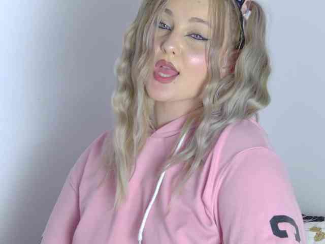 RebeFucksonn RebeFucksonn