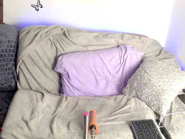 RebeFucksonn webcam