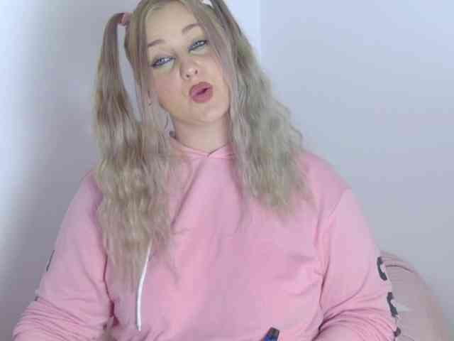 RebeFucksonn RebeFucksonn