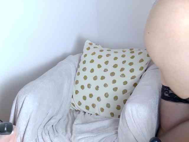 RebeFucksonn webcam