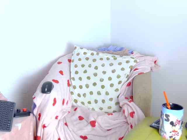 RebeFucksonn webcam