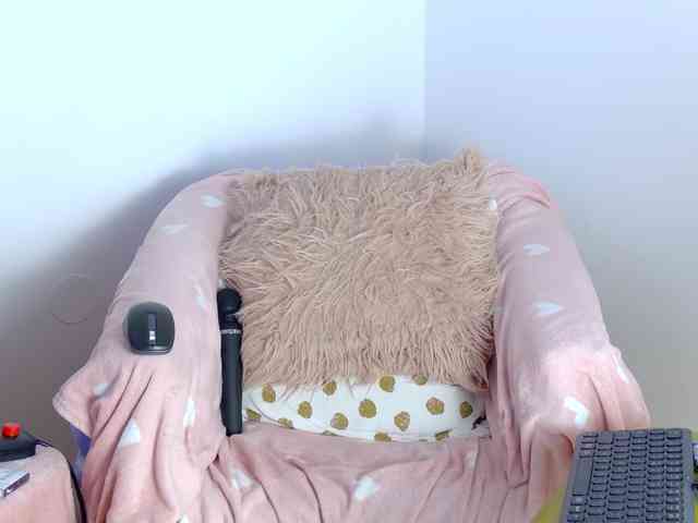 RebeFucksonn webcam