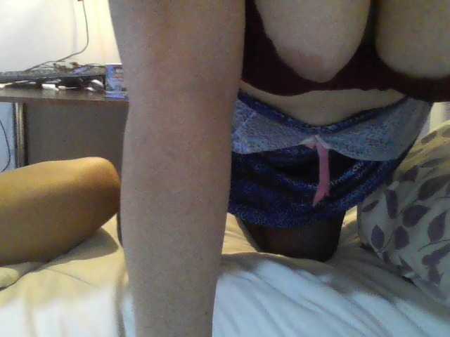 BellaMichu's BongaCams show and profile