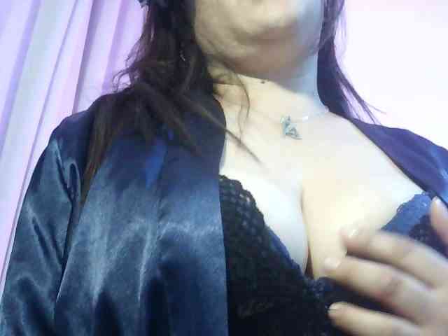 BellaMichu webcam