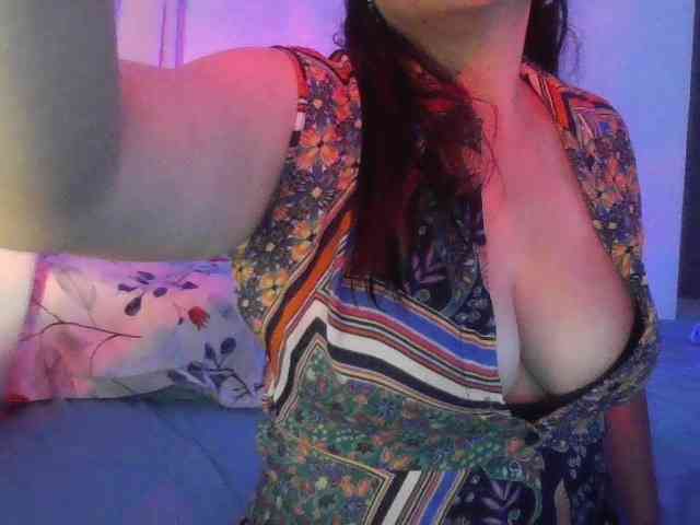 BellaMichu webcam