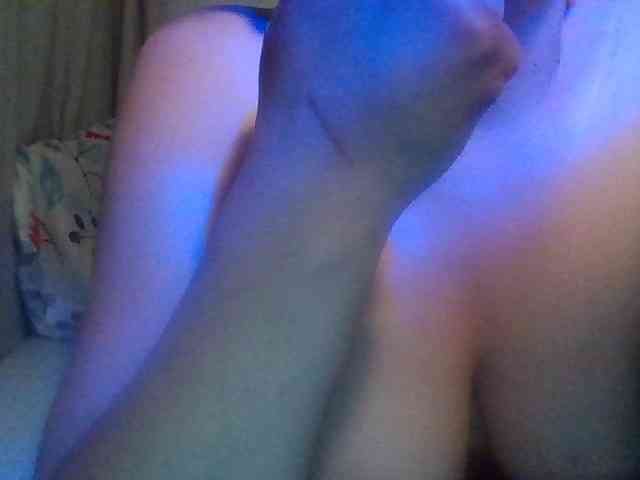BellaMichu webcam