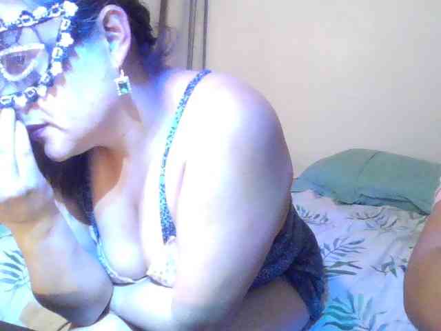 BellaMichu webcam