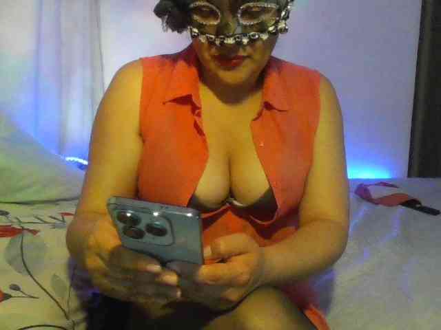 BellaMichu webcam