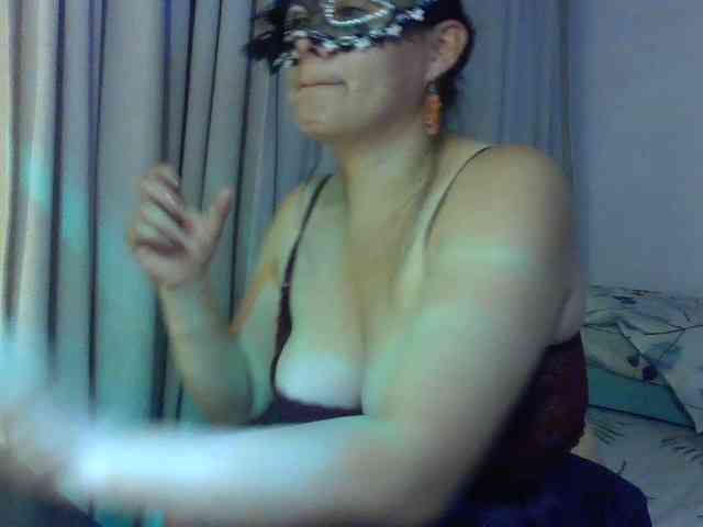 BellaMichu webcam