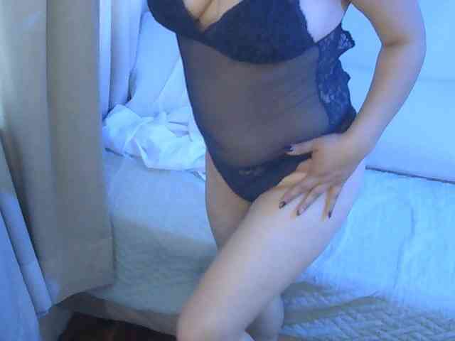 BellaMichu webcam
