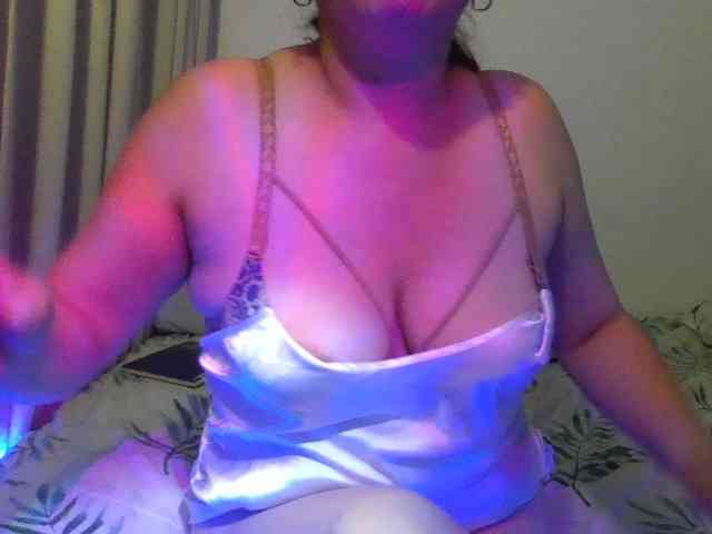 BellaMichu webcam