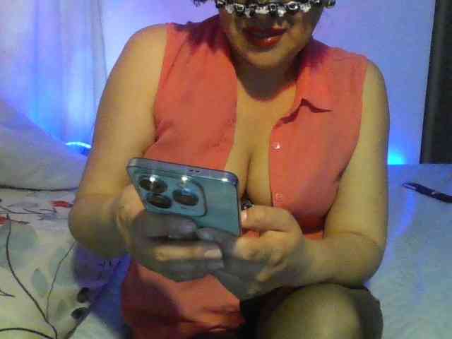 BellaMichu webcam