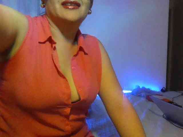 BellaMichu webcam