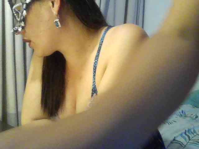 BellaMichu webcam