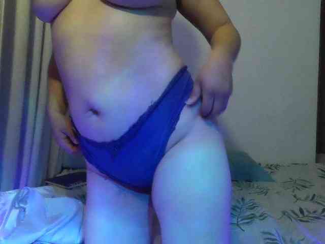 BellaMichu webcam