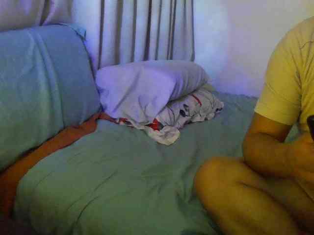BellaMichu webcam