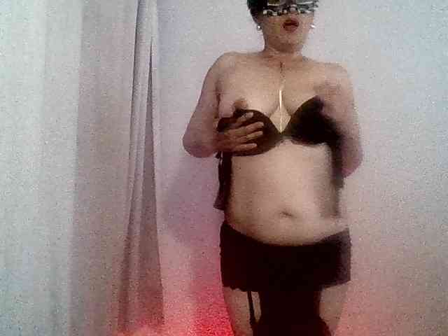 BellaMichu webcam