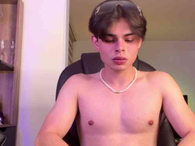 ALEJOOOTWINK