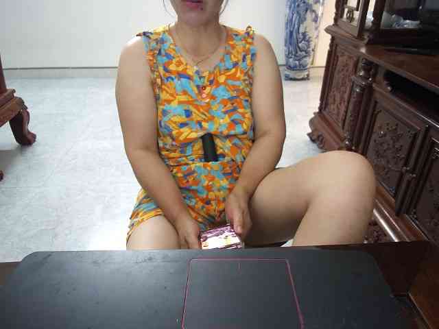 lili8888 webcam