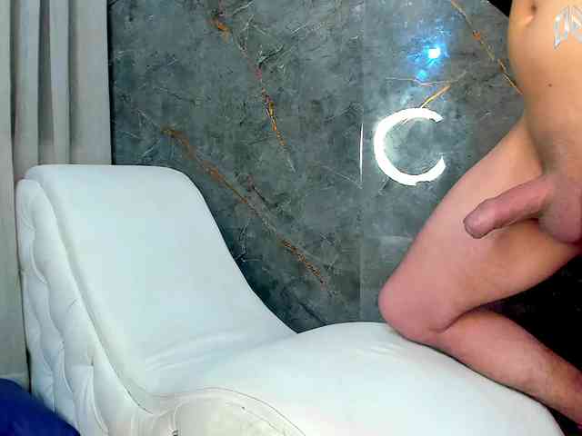 Model: Yourslust